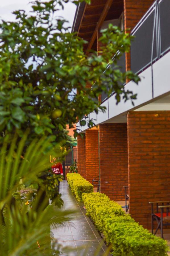 Managua Apart Hotel Puerto Iguazú Buitenkant foto
